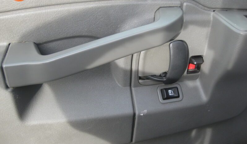 
								2020 GMC Savana 2500 full									