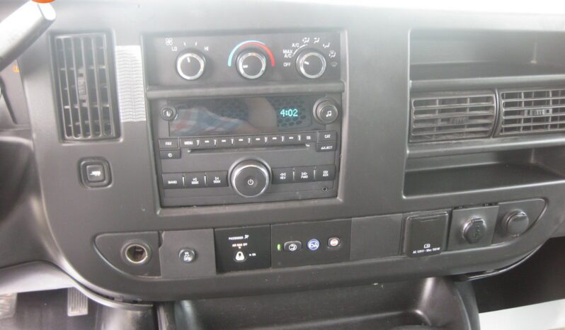 
								2020 GMC Savana 2500 full									