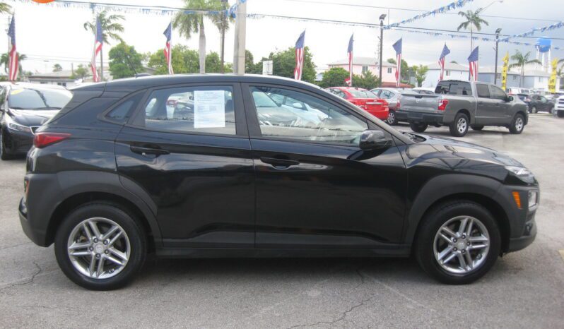 
								2021 Hyundai Kona SE full									