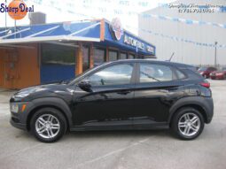 
										2021 Hyundai Kona SE full									