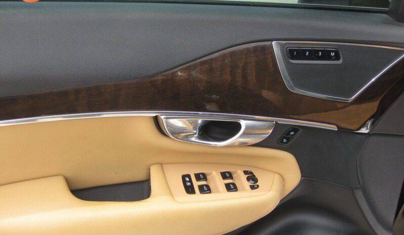 
								2016 Volvo XC90 T6 Momentum full									