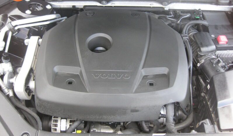 
								2016 Volvo XC90 T6 Momentum full									