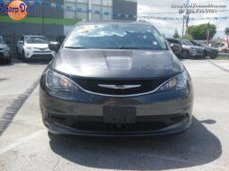 
										2021 Chrysler Voyager LXi full									