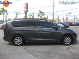 
										2021 Chrysler Voyager LXi full									