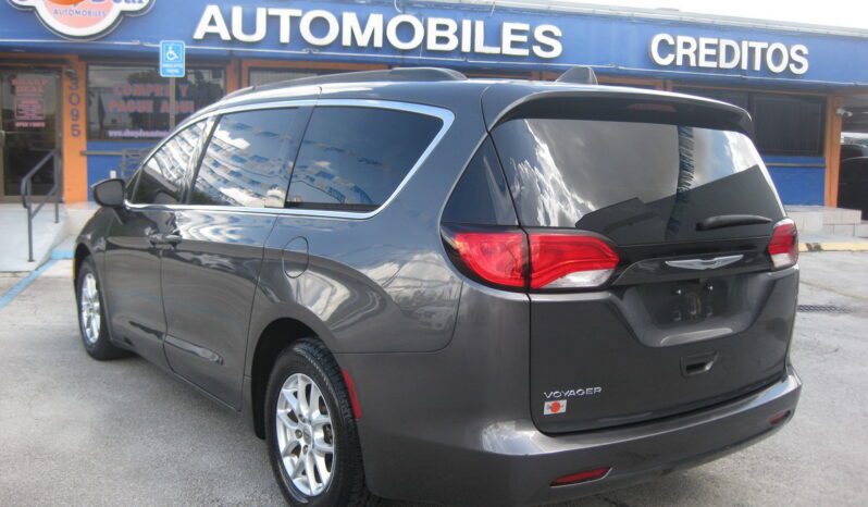 
								2021 Chrysler Voyager LXi full									