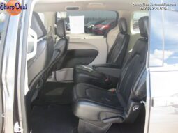 
										2021 Chrysler Voyager LXi full									