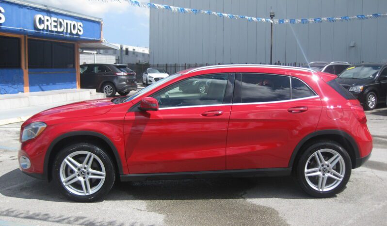 
								2019 Mercedes-Benz GLA 250 full									