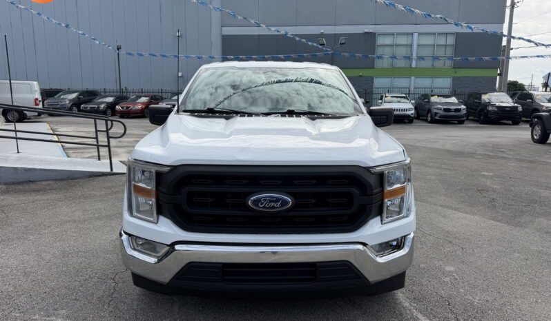 
								2022 Ford F-150 XL SuperCab full									