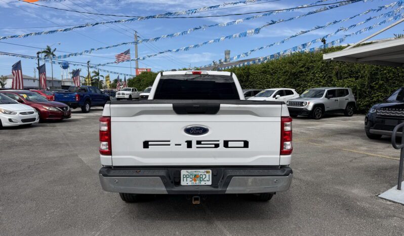 
								2022 Ford F-150 XL SuperCab full									