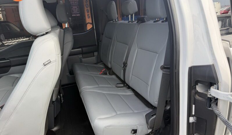 
								2022 Ford F-150 XL SuperCab full									