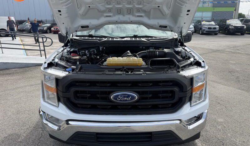 
								2022 Ford F-150 XL SuperCab full									